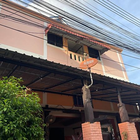 Jj Guesthouse Chiang Mai Exterior foto