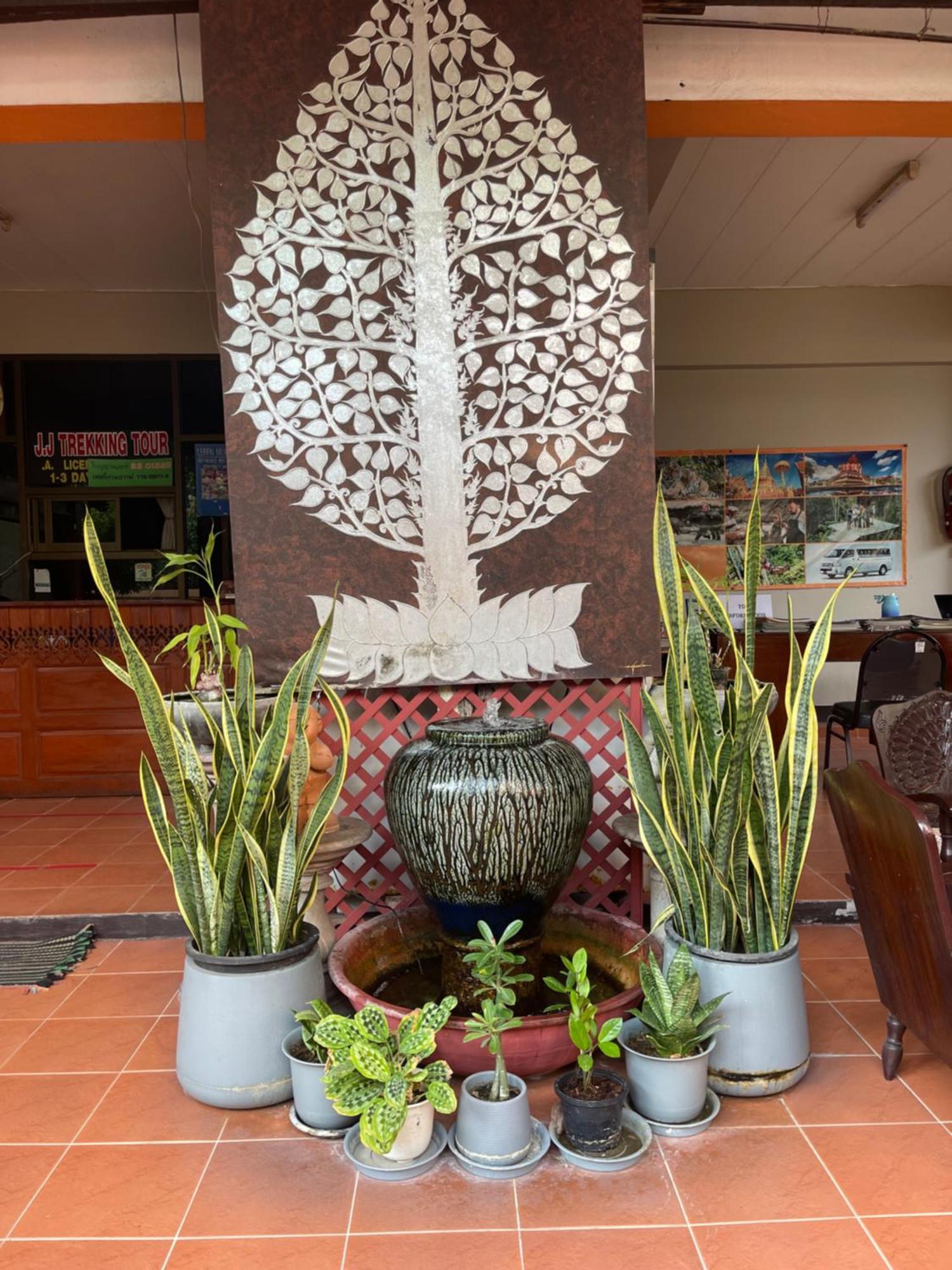 Jj Guesthouse Chiang Mai Exterior foto